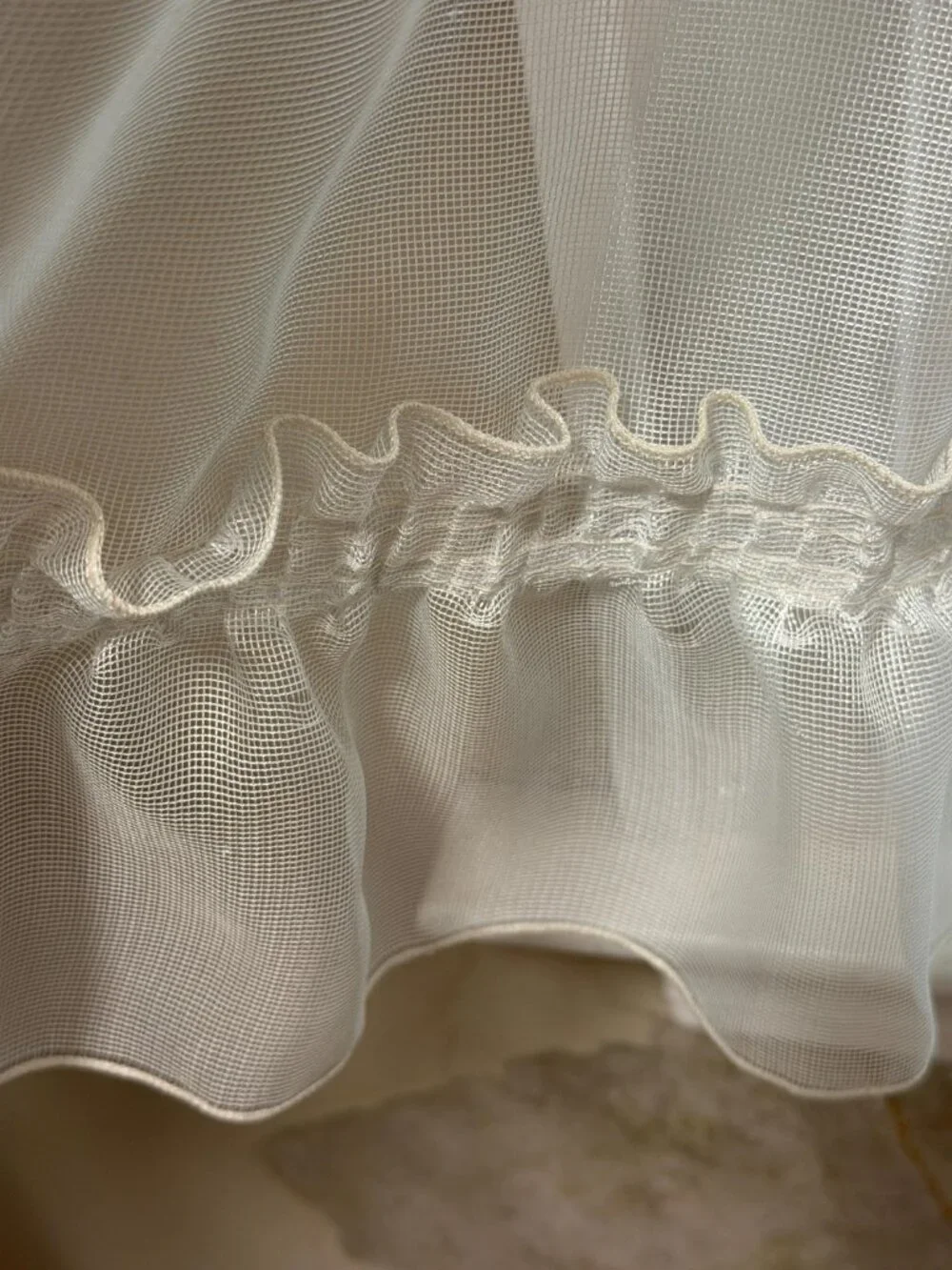 Lot of 2 Pairs Vintage Country Cottage Ruffled Mesh Sheer Curtains 89